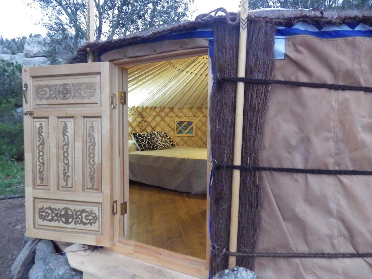 La Cera Farm Camping B&B Santa Teresa Gallura Exteriör bild